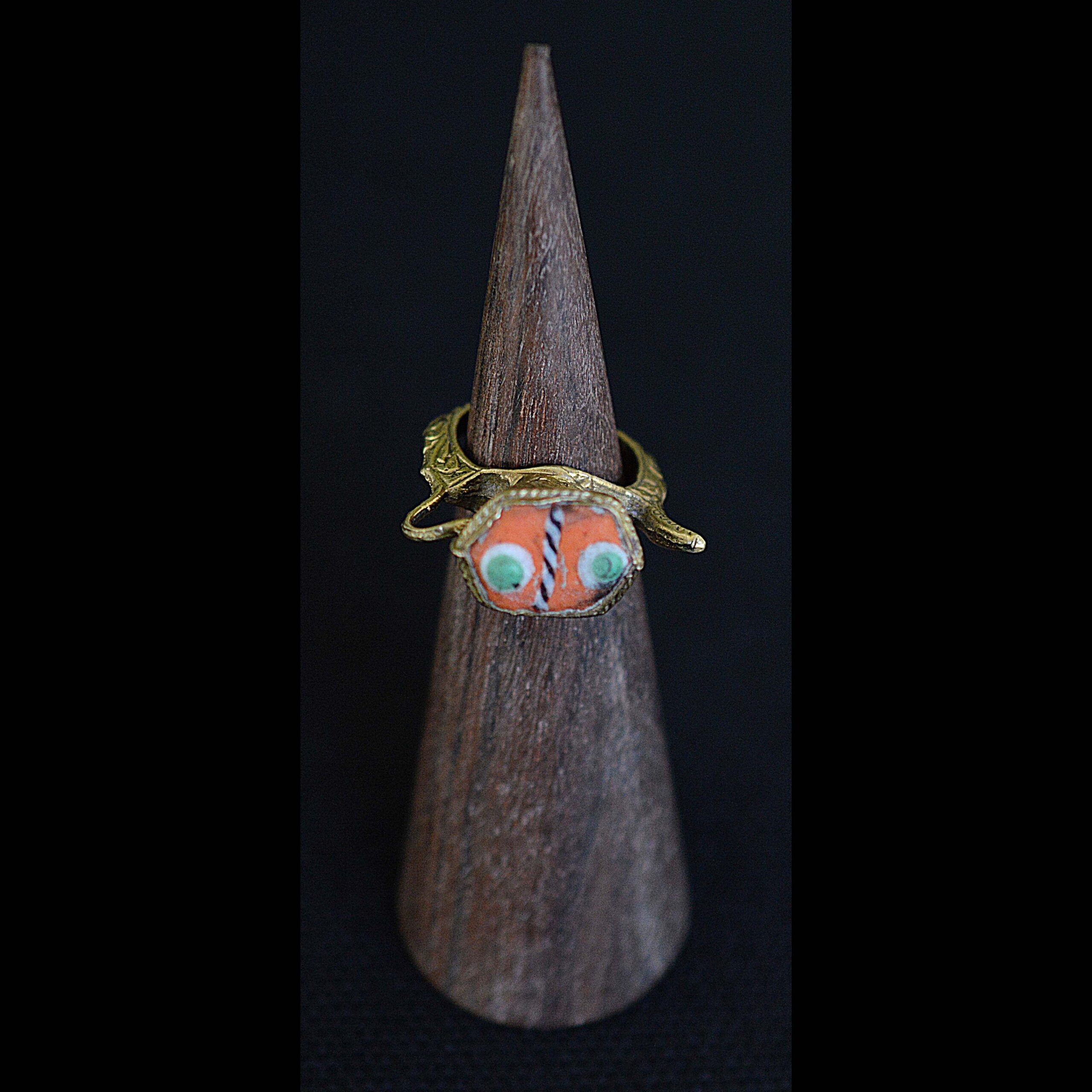Pitcher shaped eye mosaic glass bronze Ring