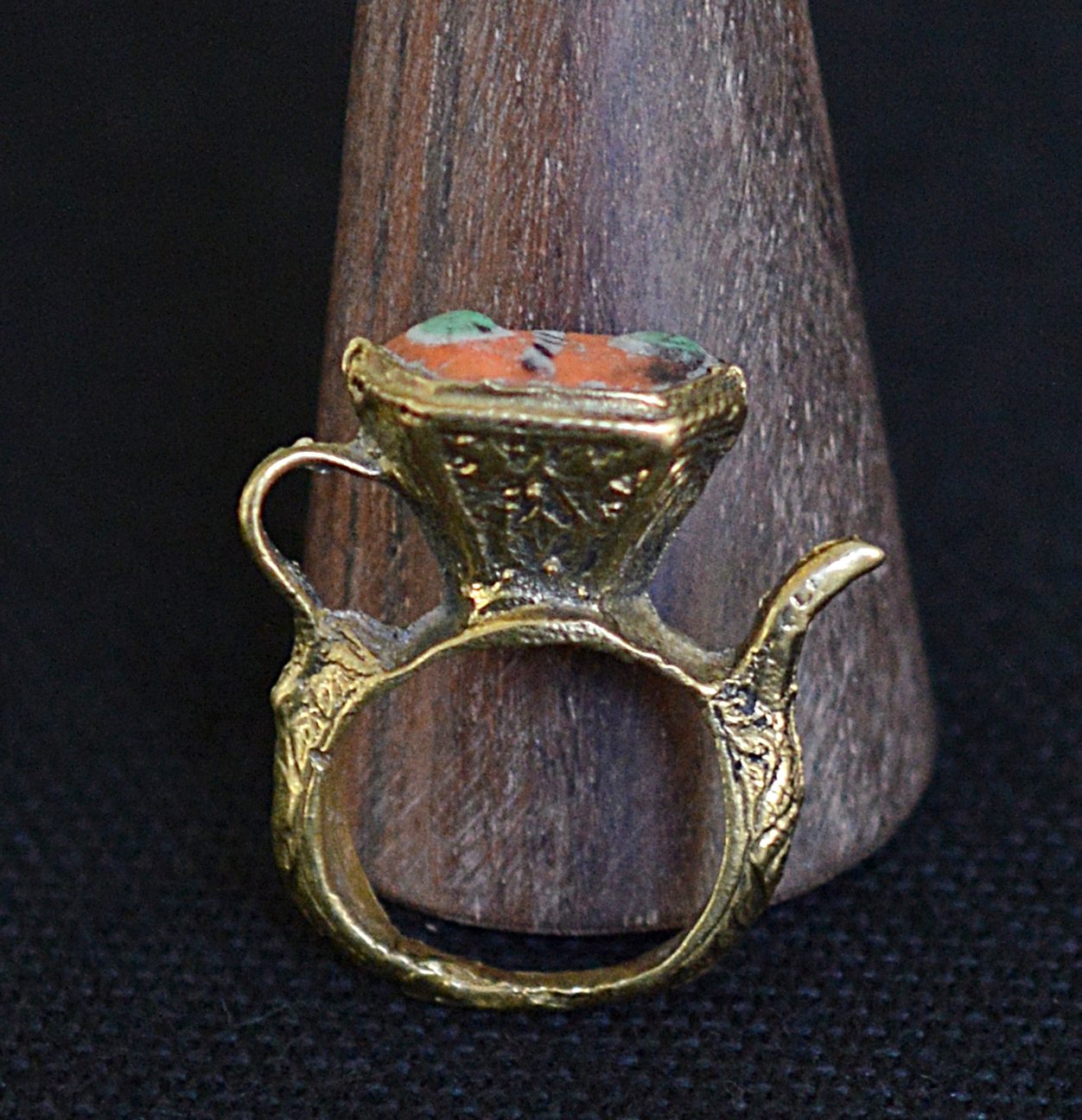 Pitcher shaped eye mosaic glass bronze Ring