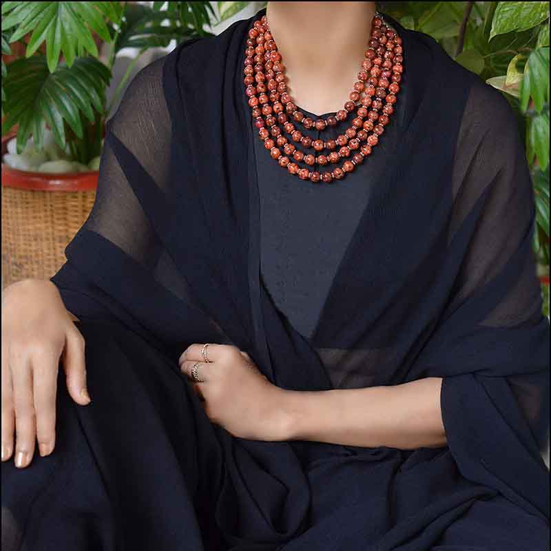 Multilayered necklace with jade gemstone beads